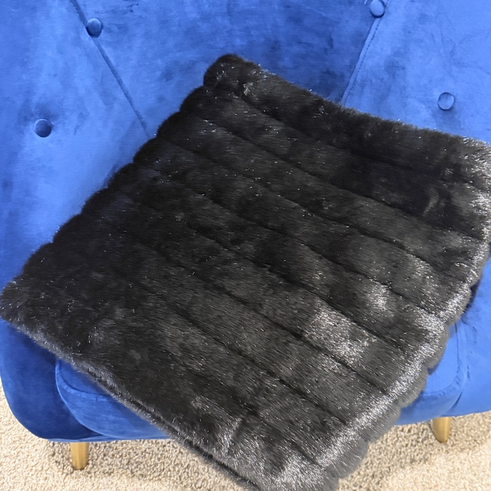 Valerie Stevens Black Faux Mink Fur Throw Accent Satin Lined 70x18